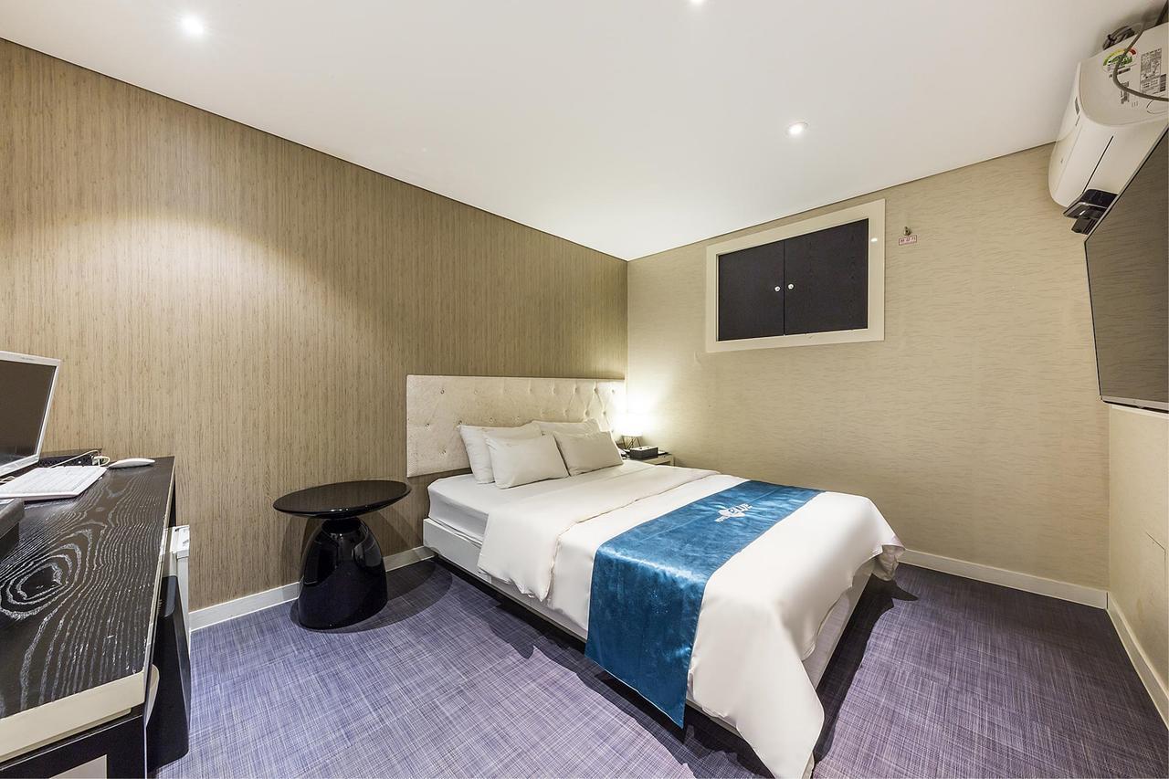 Cheonho Hotel The Blue Сеул Экстерьер фото