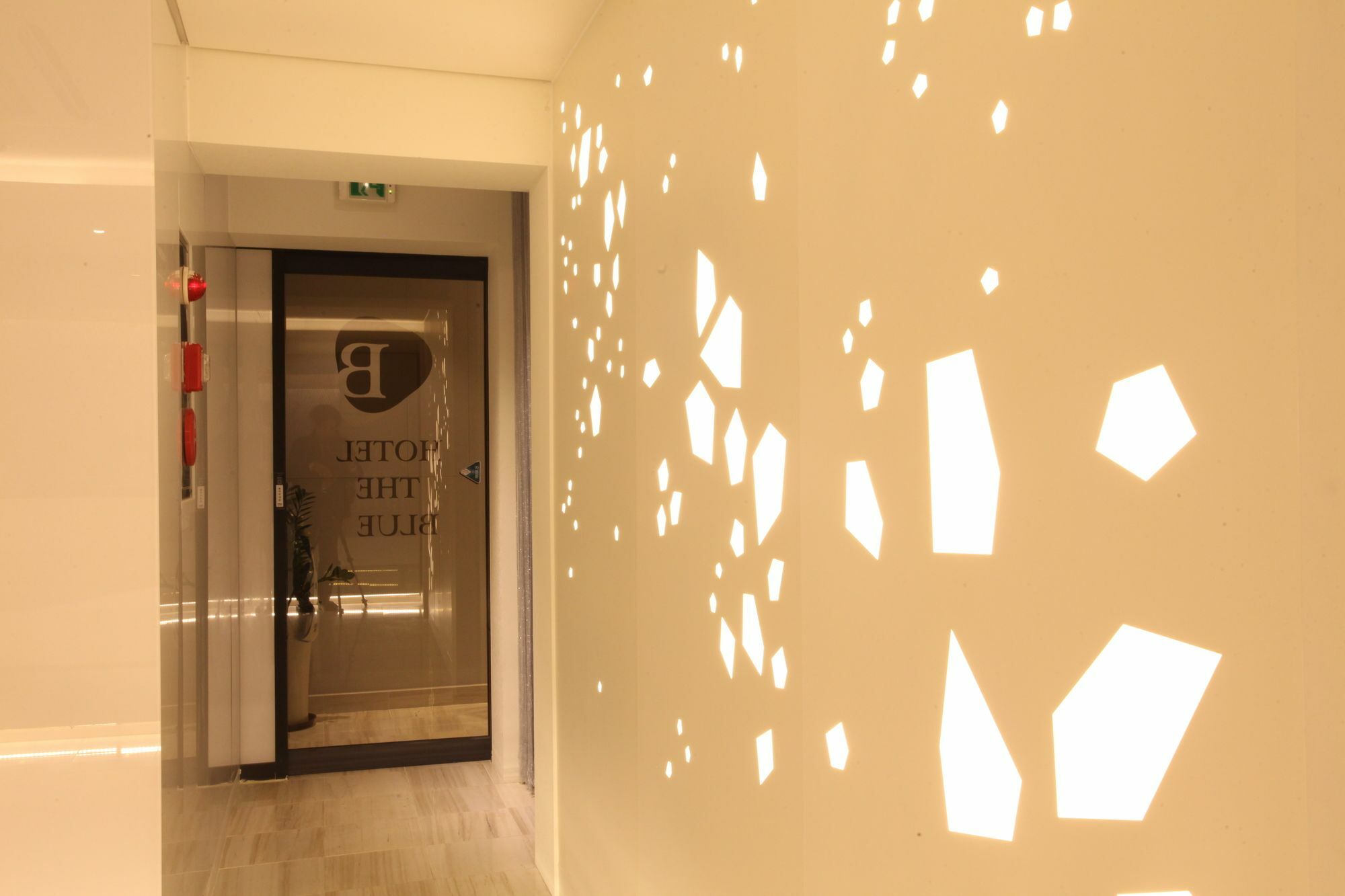 Cheonho Hotel The Blue Сеул Экстерьер фото