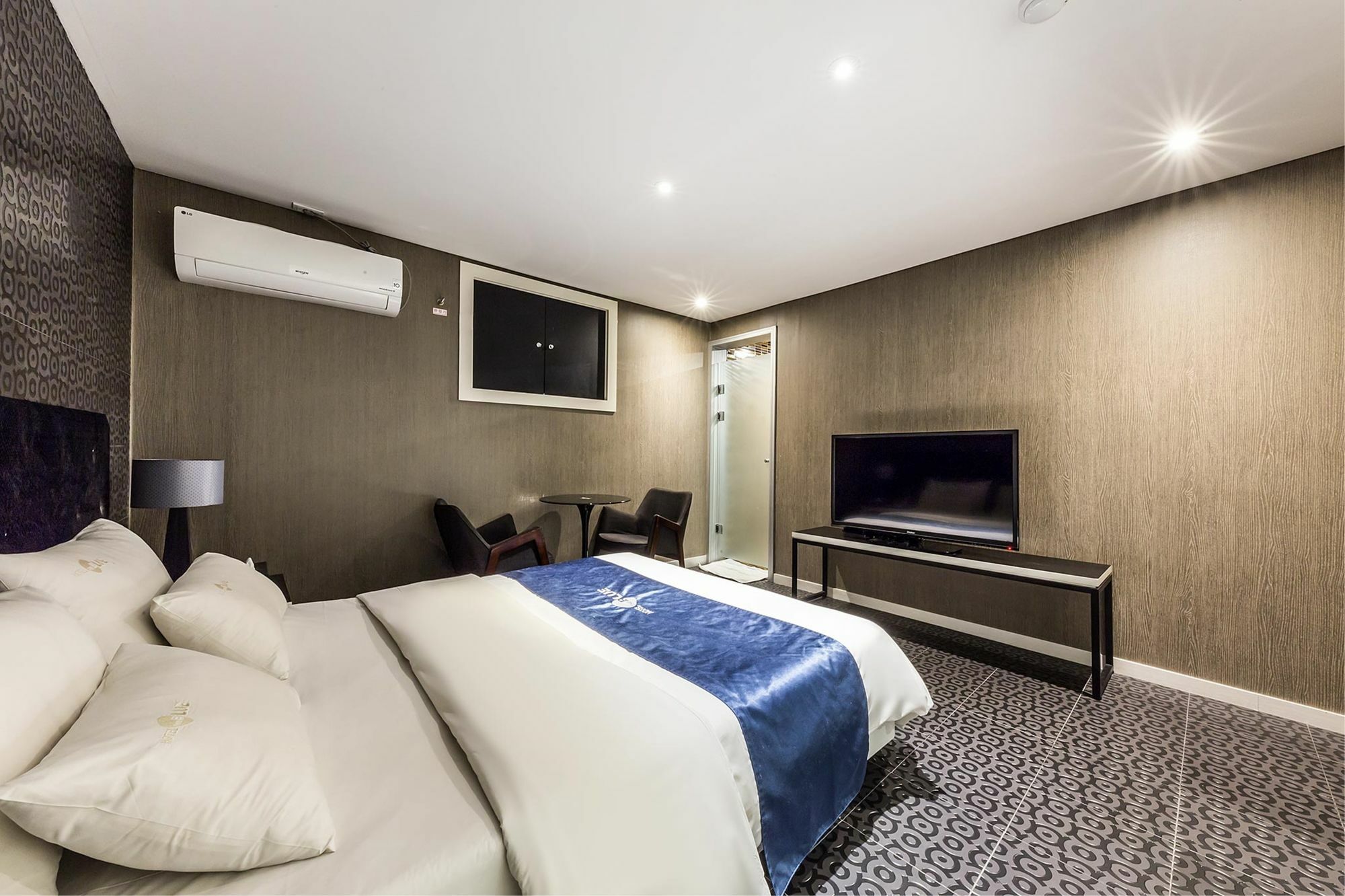Cheonho Hotel The Blue Сеул Экстерьер фото